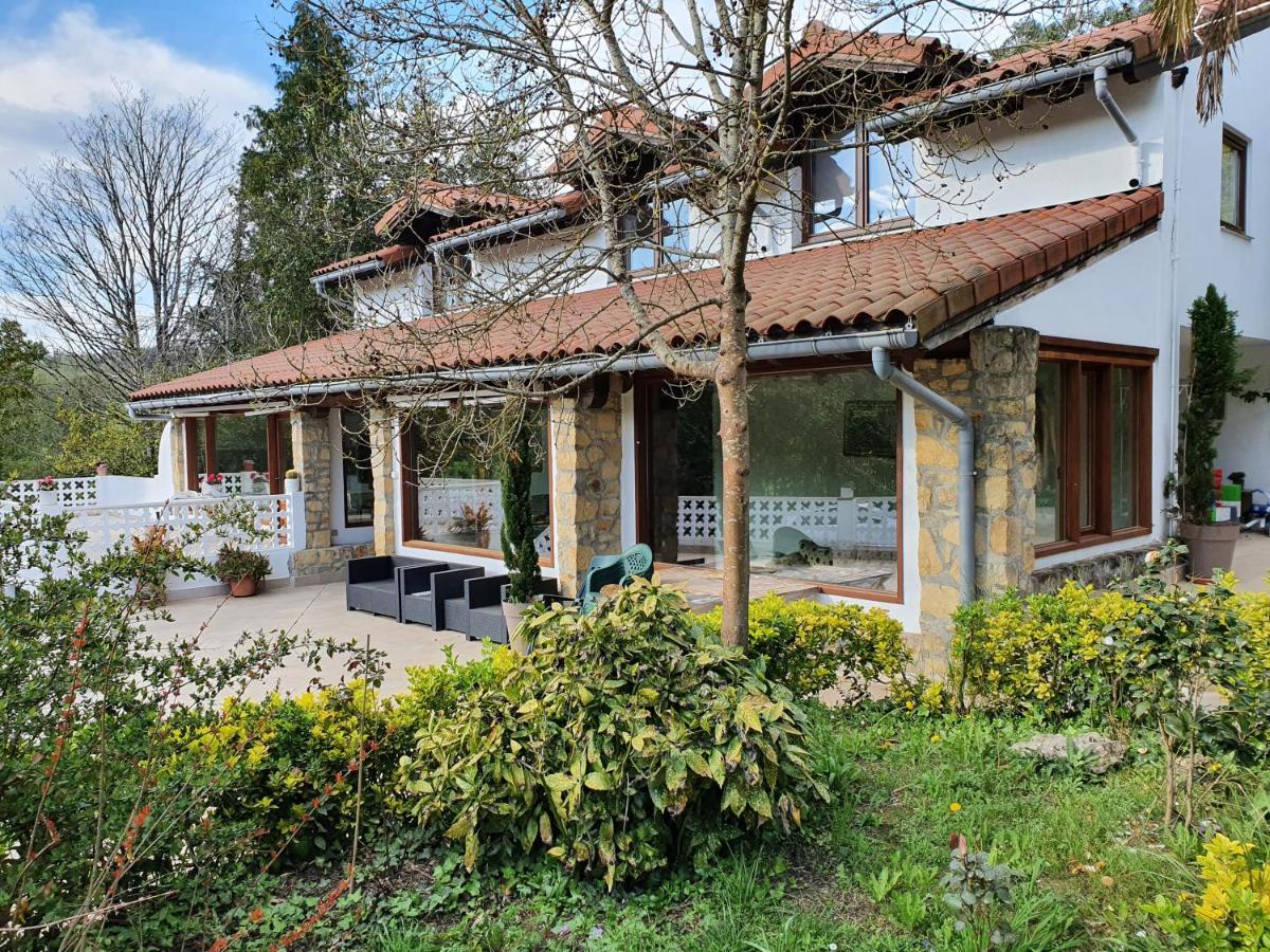 Dreams And Friends On The Coast Of Bilbao. Villa Getxo Exterior photo